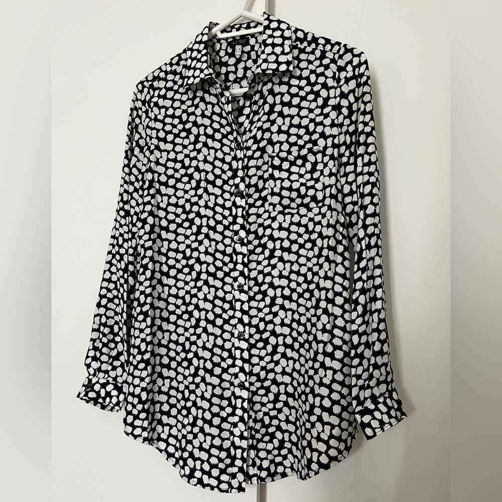 Armani Blouse  💯% silk with logo on the pocket